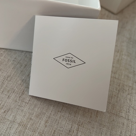 His and her fossil watches - Picture 4 of 4